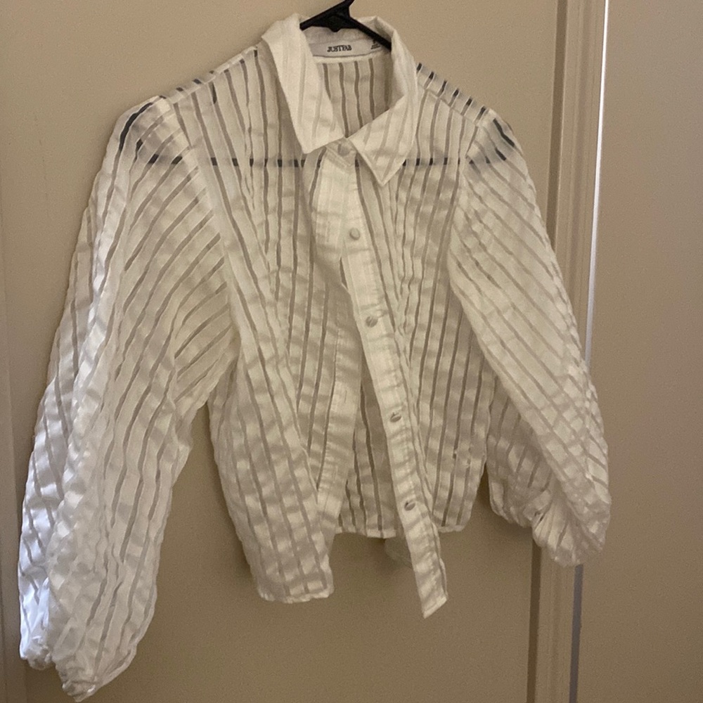JustFab Balloon Sleeve Button Up
